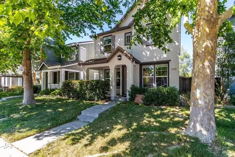 1116 Valley Glen Dr, Dixon, CA 95620