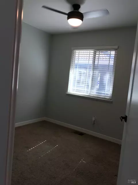 Bedroom - 143 Fallen Leaf Dr, Vacaville, CA 95687 photo 3 of 3