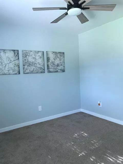 Bedroom - 143 Fallen Leaf Dr, Vacaville, CA 95687 photo 1 of 3