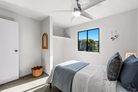 Bedroom - 237 Rushmore Ave, Petaluma, CA 94954 photo 4 of 5