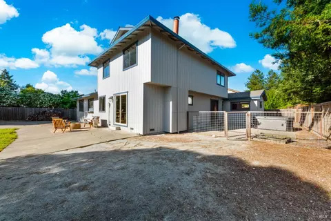 Exterior - 237 Rushmore Ave, Petaluma, CA 94954 photo 5 of 7