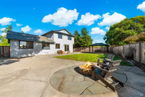Exterior - 237 Rushmore Ave, Petaluma, CA 94954 photo 3 of 7