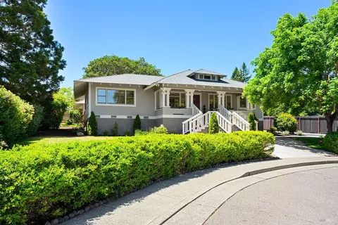 614 Live Oak Ave, Sebastopol, CA 95472