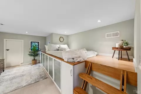 Bedroom - 67 Crescent Ave, Sausalito, CA 94965 photo 6 of 10