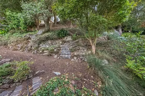 Exterior - 67 Crescent Ave, Sausalito, CA 94965 photo 3 of 5