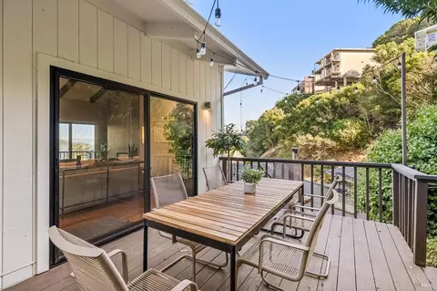 Exterior - 67 Crescent Ave, Sausalito, CA 94965 photo 2 of 5