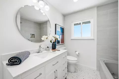 Bath - 61 Bahama Reef, Novato, CA 94949 photo 3 of 5