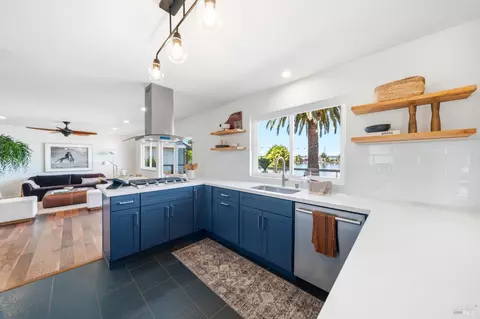 Kitchen - 61 Bahama Reef, Novato, CA 94949 photo 5 of 5