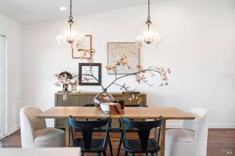 Dining - 61 Bahama Reef, Novato, CA 94949 photo 2 of 4