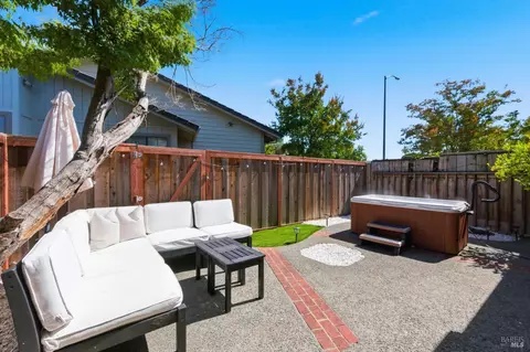 750 William Ct, Napa, CA 94558