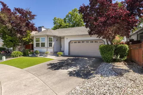 1935 Seville St, Santa Rosa, CA 95403