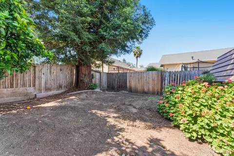 Exterior - 1624 Alhambra Ave, Martinez, CA 94553 photo 2 of 6