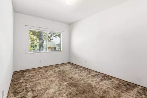Bedroom - 1624 Alhambra Ave, Martinez, CA 94553 photo 1 of 2