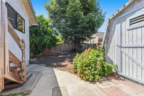 Exterior - 1624 Alhambra Ave, Martinez, CA 94553 photo 5 of 6