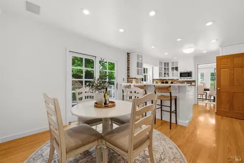 Dining - 852 2nd St E, Sonoma, CA 95476 photo 6 of 7