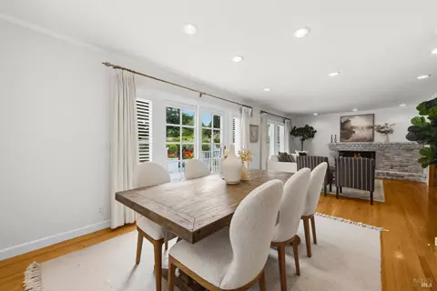 Dining - 852 2nd St E, Sonoma, CA 95476 photo 3 of 7