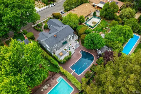 View/Area - 852 2nd St E, Sonoma, CA 95476 photo 5 of 6
