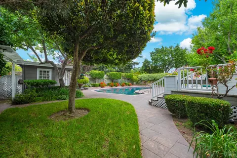 Exterior - 852 2nd St E, Sonoma, CA 95476 photo 24 of 31