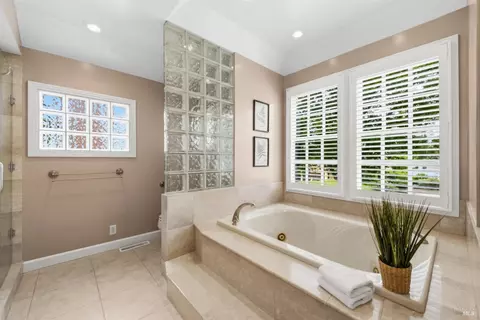 Bath - 852 2nd St E, Sonoma, CA 95476 photo 7 of 12