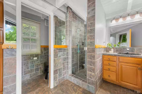 Bath - 852 2nd St E, Sonoma, CA 95476 photo 11 of 12