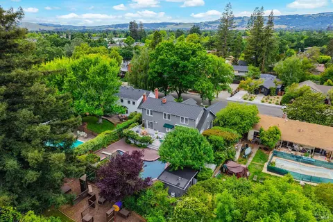 View/Area - 852 2nd St E, Sonoma, CA 95476 photo 3 of 6