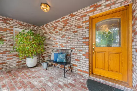 Exterior - 852 2nd St E, Sonoma, CA 95476 photo 7 of 31