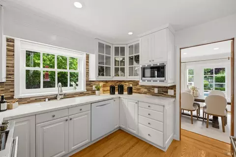 Kitchen - 852 2nd St E, Sonoma, CA 95476 photo 4 of 5