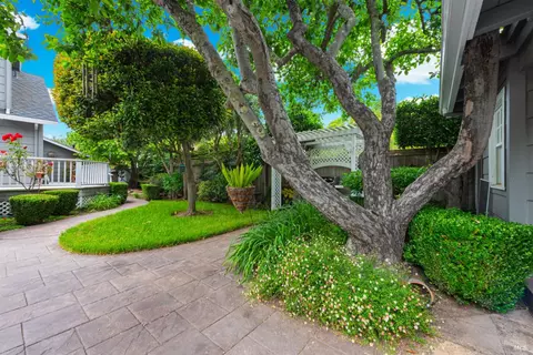 Exterior - 852 2nd St E, Sonoma, CA 95476 photo 23 of 31