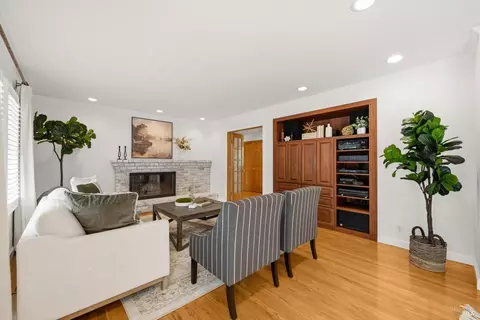 Living - 852 2nd St E, Sonoma, CA 95476 photo 3 of 6