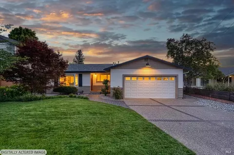 957 Mcnear Ave, Petaluma, CA 94952