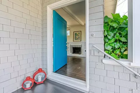 Entry Way - 411 Main St, Sausalito, CA 94965 photo 1 of 2