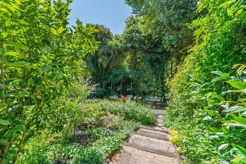 Exterior - 411 Main St, Sausalito, CA 94965 photo 9 of 11