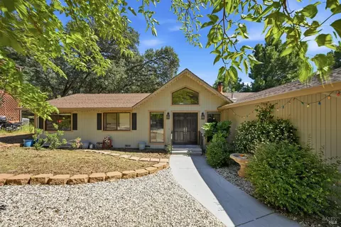 18670 Maple Leaf Ct, Hidden Valley Lake, CA 95467
