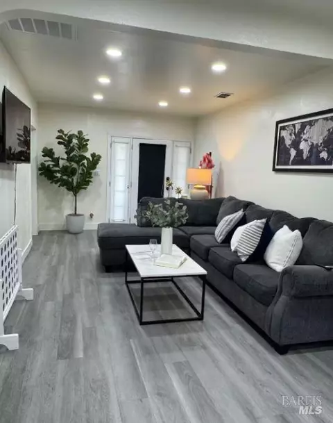 Other - 945 Ohio St, Fairfield, CA 94533 photo 2 of 7