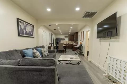 Living - 945 Ohio St, Fairfield, CA 94533 photo 3 of 5