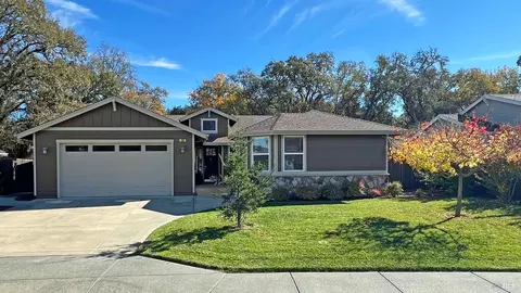 205 Haehl Creek Ct, Willits, CA 95490