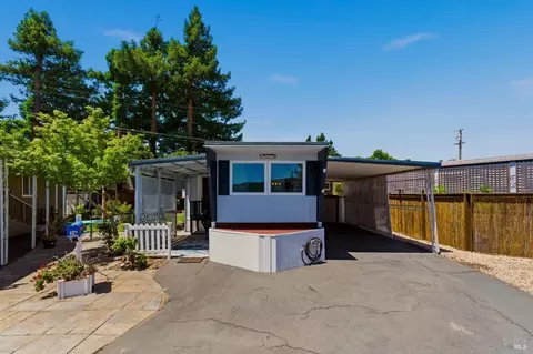770 Lincoln Ave #26, Napa, CA 94558