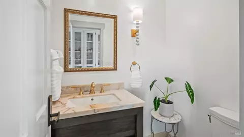Bath - 23 Venado Dr, Tiburon, CA 94920 photo 1 of 6