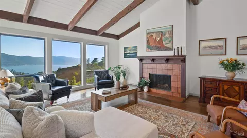 Living - 23 Venado Dr, Tiburon, CA 94920 photo 3 of 7