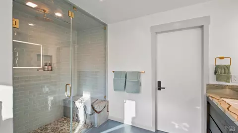 Bath - 23 Venado Dr, Tiburon, CA 94920 photo 4 of 6