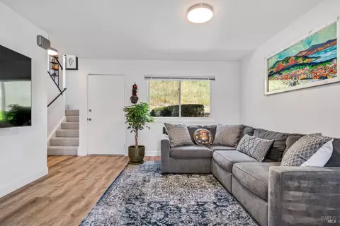 13 Oliva Dr #D, Novato, CA 94947