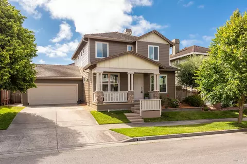 1918 Sestri Ln, Petaluma, CA 94954