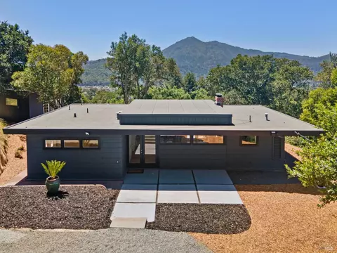 25 Brushwood Ln, Greenbrae, CA 94904
