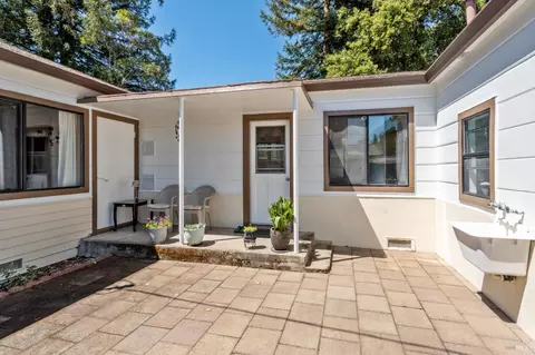 Exterior - 382 W Mill St, Ukiah, CA 95482 photo 2 of 7