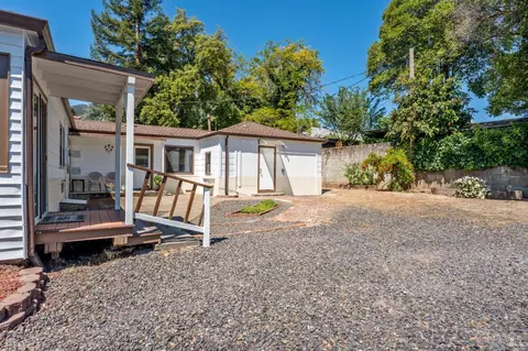 Exterior - 382 W Mill St, Ukiah, CA 95482 photo 4 of 7