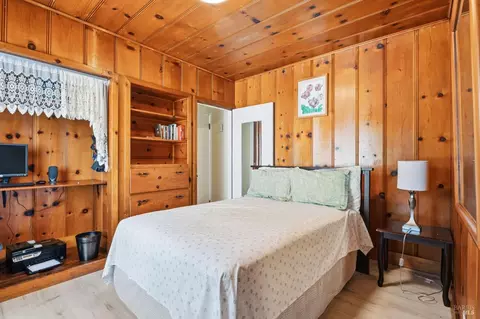 Bedroom - 382 W Mill St, Ukiah, CA 95482 photo 1 of 4