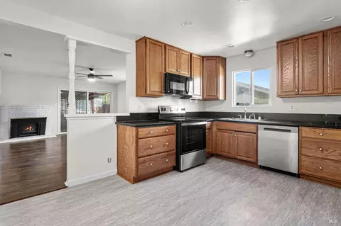 Kitchen - 359 Rollingwood Dr, Vallejo, CA 94591 photo 1 of 4