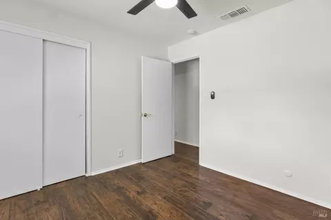 Bedroom - 359 Rollingwood Dr, Vallejo, CA 94591 photo 4 of 7