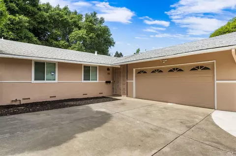 Exterior - 359 Rollingwood Dr, Vallejo, CA 94591 photo 2 of 10