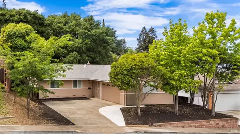 359 Rollingwood Dr, Vallejo, CA 94591